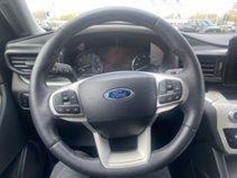 Certified 2024 Ford Explorer XLT AWD/4WD image 17