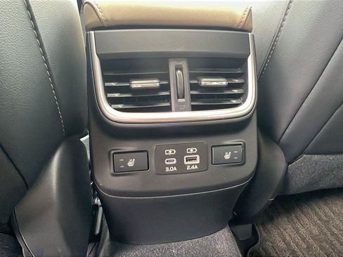 Used 2024 Subaru Outback Limited AWD/4WD image 21