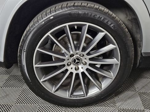 Used 2021 Mercedes-Benz GLE 350 w/ AMG Line Exterior image 7