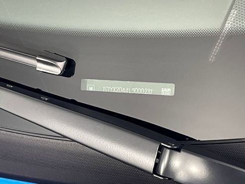 Used 2020 Chevrolet Corvette Stingray Premium Cpe w/ 3LT Preferred Equipment Group RWD image 23