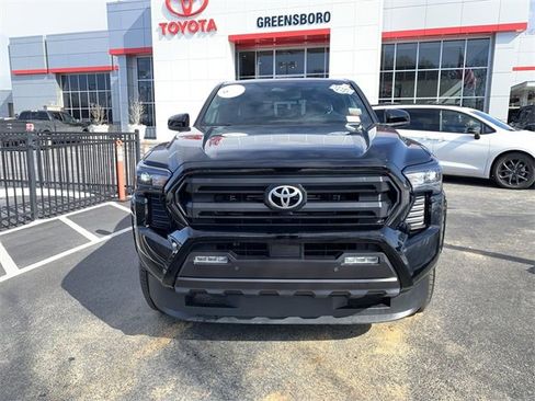 Used 2024 Toyota Tacoma SR5 image 3