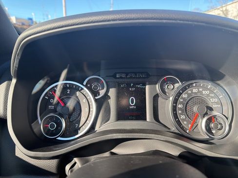 New 2026 RAM 1500 4x4 Crew Cab image 41