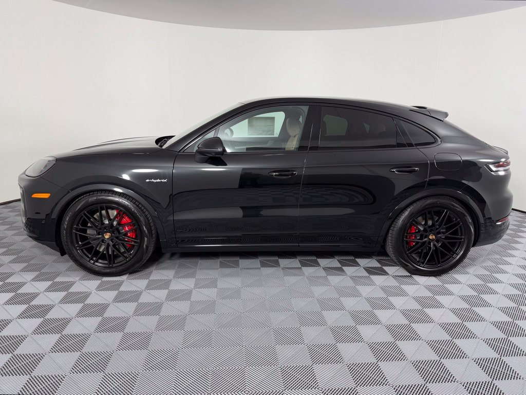 Used 2026 Porsche Cayenne S AWD/4WD image 2
