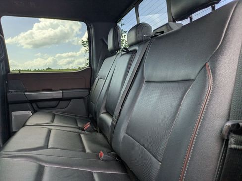 Used 2021 Ford F150 Lariat w/ Equipment Group 502A High AWD/4WD image 14
