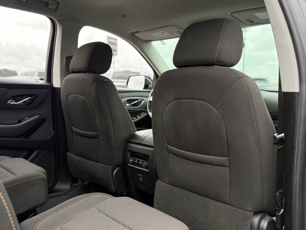 Used 2020 Chevrolet Traverse LT w/ Driver Confidence II Package AWD/4WD image 15