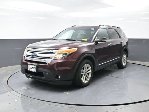 Used 2011 Ford Explorer XLT w/ 202A Rapid Spec Order Code AWD/4WD image 6