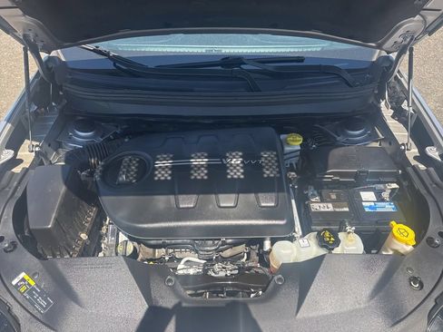 Used 2019 Jeep Cherokee Limited AWD/4WD image 23