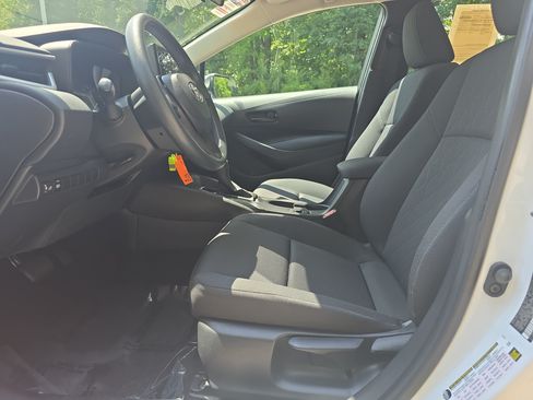 Used 2024 Toyota Corolla LE FWD image 14