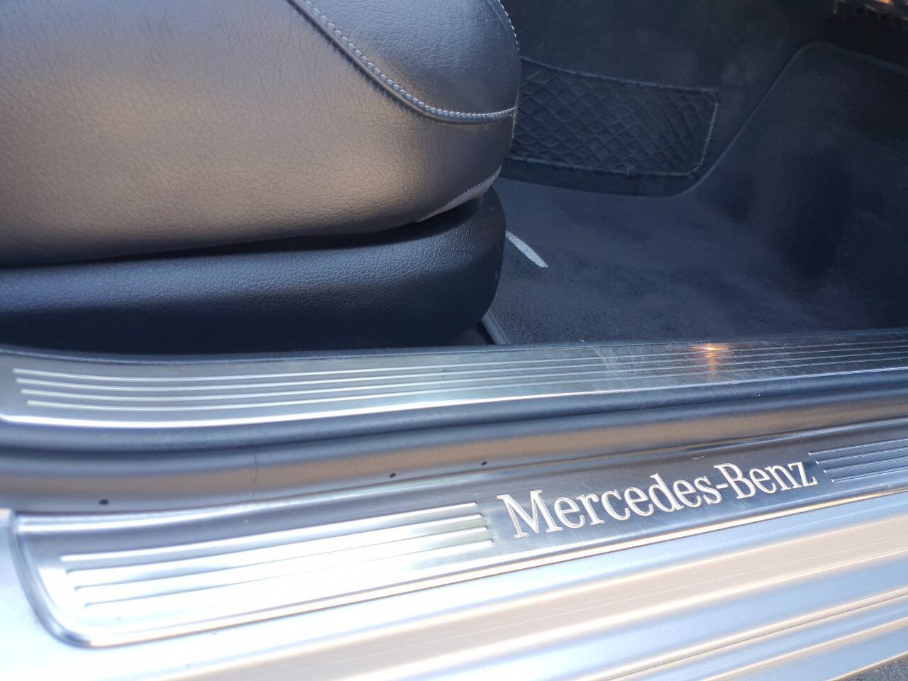 Used 2017 Mercedes-Benz S 550 4MATIC Sedan image 79