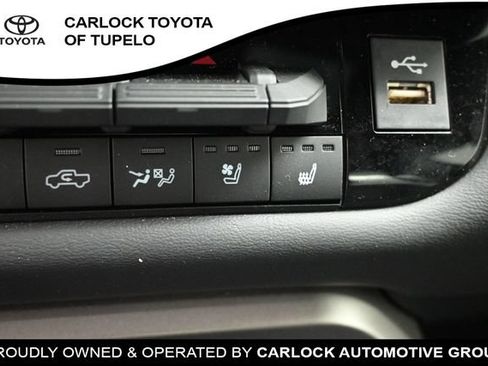 Used 2026 Toyota Tundra Platinum w/ TRD Off-Road Package AWD/4WD image 36