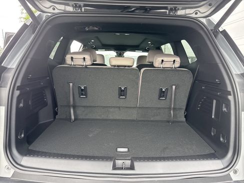 New 2026 GMC Acadia Elevation w/ Elevation Premium Package FWD image 31