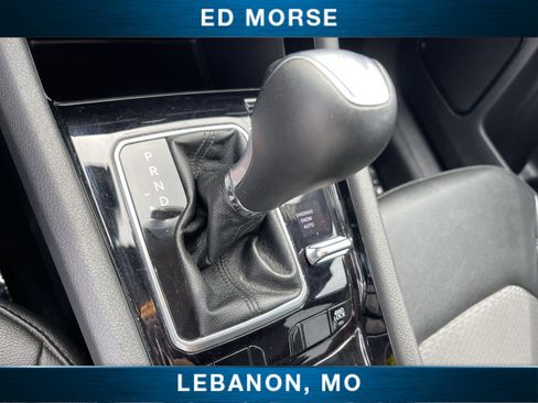 Used 2025 Jeep Compass Latitude w/ Convenience Group AWD/4WD image 16