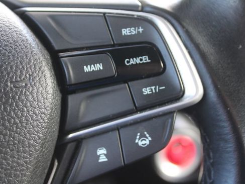 Used 2018 Honda Accord Sport image 35