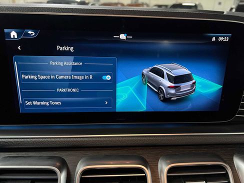 Used 2025 Mercedes-Benz GLE 350 4MATIC image 34