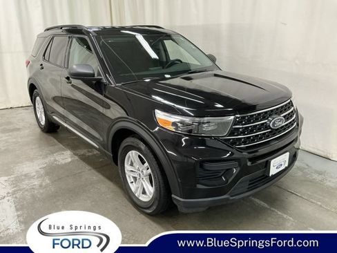 Used 2023 Ford Explorer XLT RWD image 1