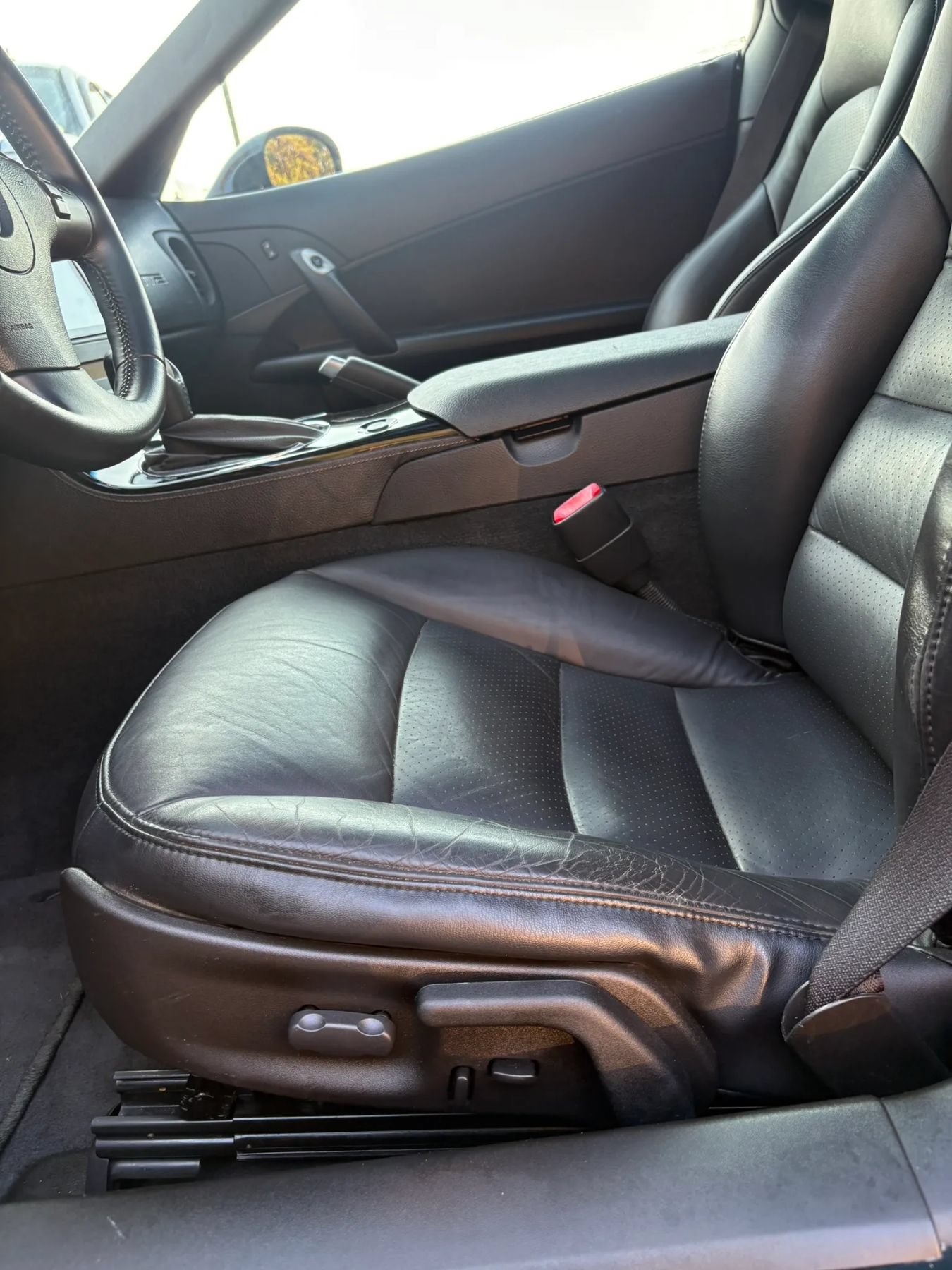 Used 2008 Chevrolet Corvette Coupe w/ Preferred Equipment Group RWD image 9