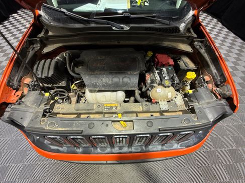 Used 2018 Jeep Renegade Sport w/ Power & Air Group image 22