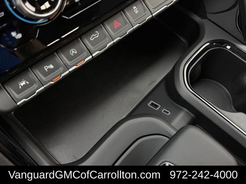 New 2026 GMC Sierra 1500 AT4 w/ AT4 Premium Package AWD/4WD image 17