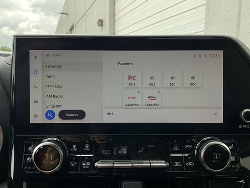 Used 2023 Toyota Highlander Platinum image 38