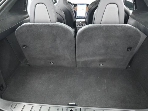 Used 2019 Tesla Model X Long Range image 30