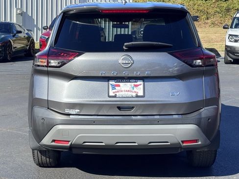 Used 2022 Nissan Rogue SV image 17