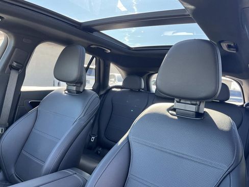 Certified 2025 Mercedes-Benz GLC 300 4MATIC image 23