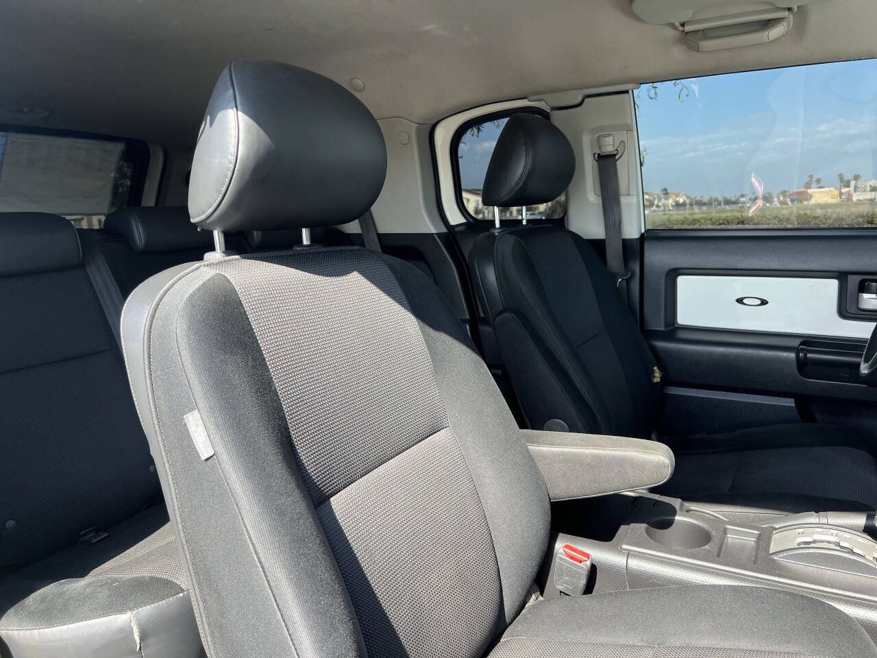 Used 2008 Toyota FJ Cruiser 4WD image 16