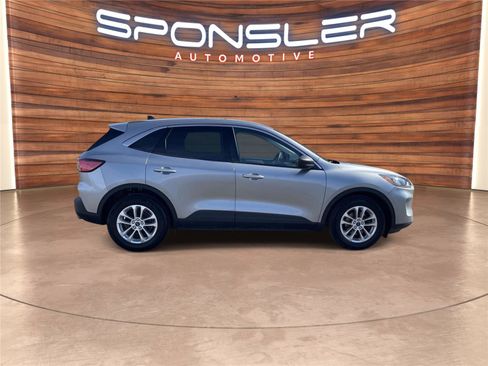 Used 2022 Ford Escape SE w/ Convenience Package image 8