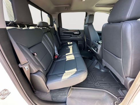 Used 2025 GMC Sierra 1500 SLT w/ SLT Premium Package AWD/4WD image 31