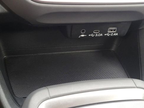 Certified 2025 Subaru Crosstrek 2.0i Premium image 25