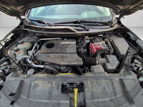 Used 2025 Nissan Rogue SV AWD/4WD image 15
