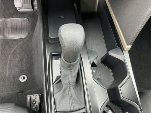 Used 2025 Toyota Camry LE image 16