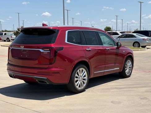 Used 2020 Cadillac XT6 Premium Luxury FWD image 7