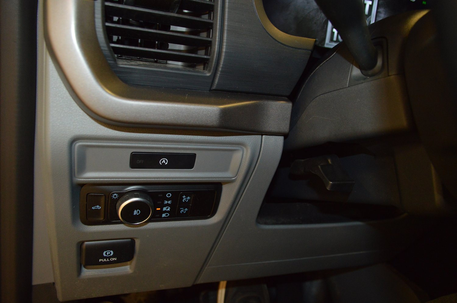 Used 2025 Ford F150 XLT w/ Equipment Group 301A Standard AWD/4WD image 16