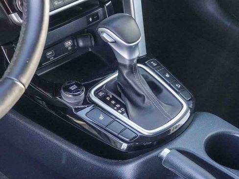 Certified 2022 Kia Seltos EX image 18