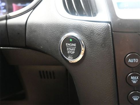 Used 2020 Ford Edge Titanium image 17