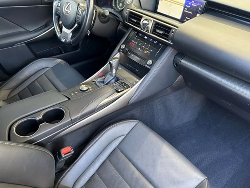 Used 2017 Lexus IS 200t F Sport w/ F Sport Package RWD image 19