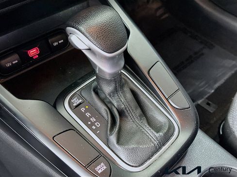 Used 2021 Kia Soul S FWD image 16