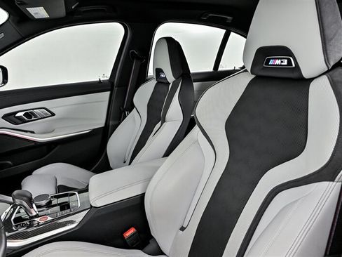 Used 2025 BMW M3 Competition AWD/4WD image 18