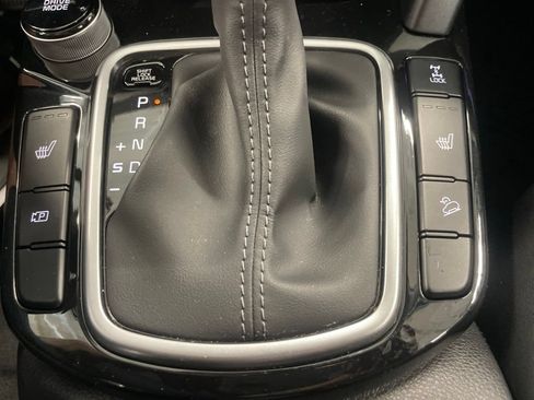 Certified 2024 Kia Seltos EX AWD/4WD image 20