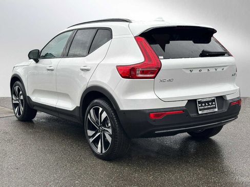 New 2026 Volvo XC40 B5 Ultra w/ Climate Package image 5