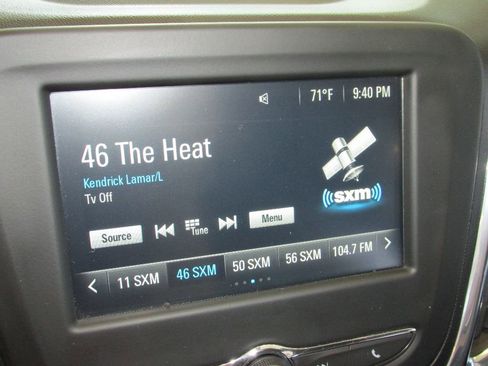 Used 2018 Chevrolet Equinox LT image 21