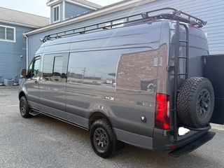 Used 2021 Mercedes-Benz Sprinter 2500 image 5