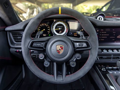 Certified 2025 Porsche 911 GT3 RS RWD image 44