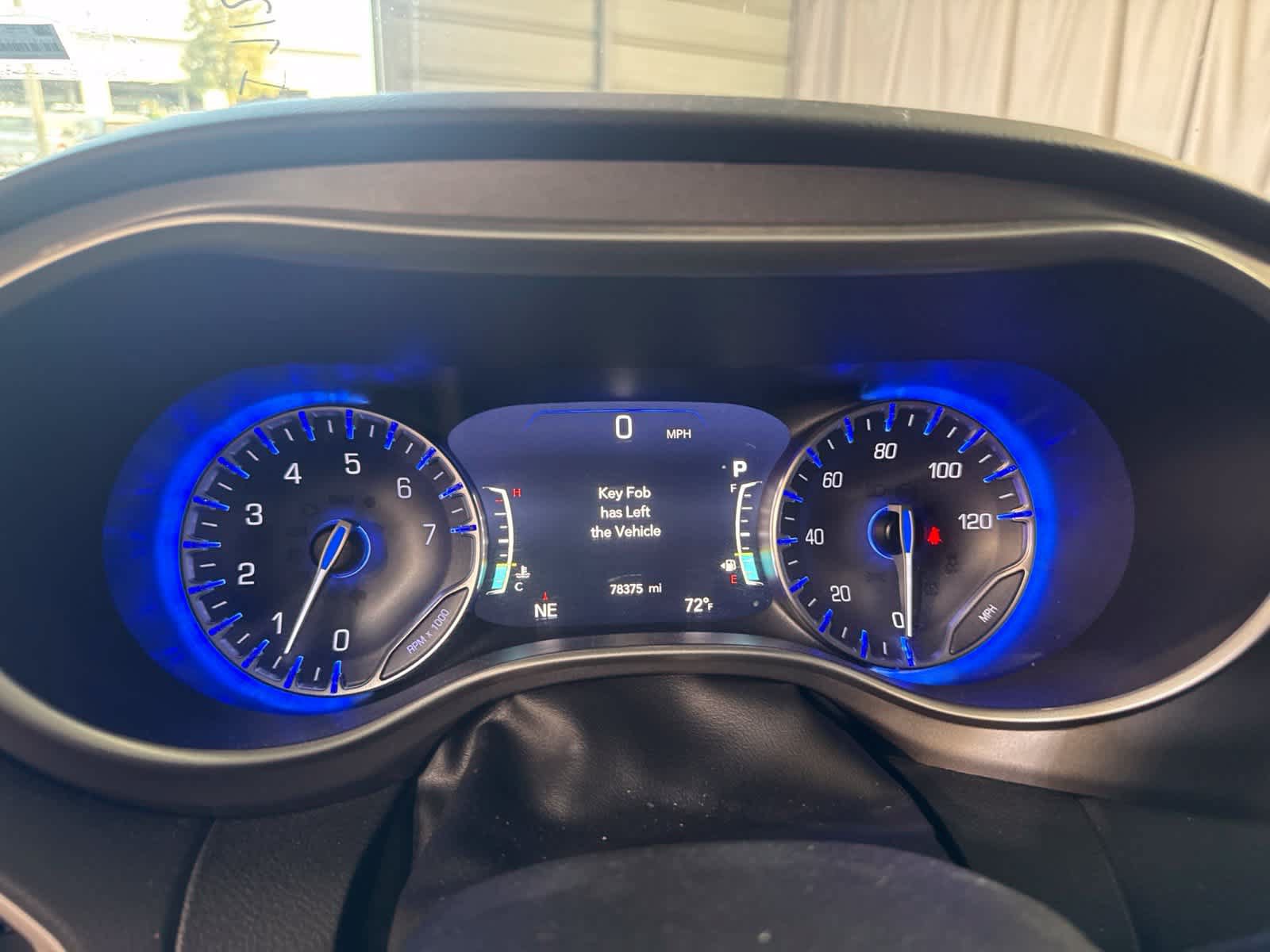 Used 2023 Chrysler Pacifica Touring-L FWD image 22