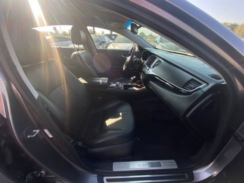 Used 2016 Kia K900 Luxury image 12