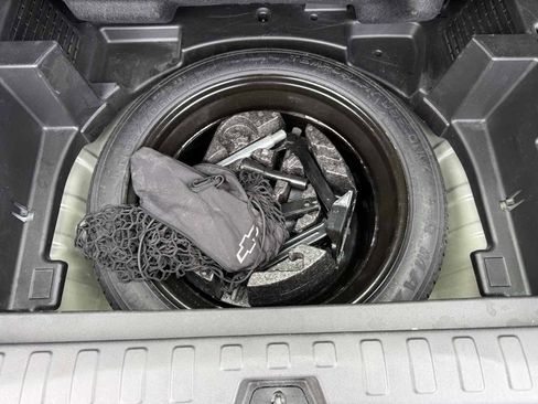 Used 2024 Chevrolet Equinox Premier image 51