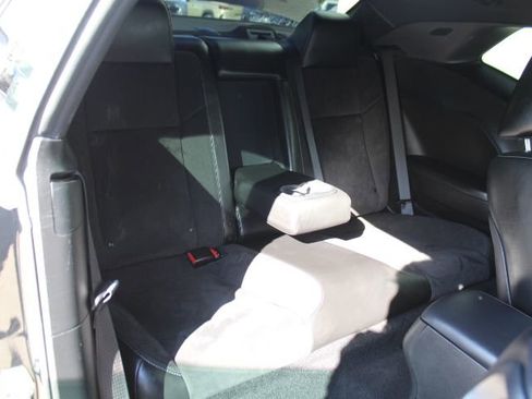 Used 2020 Dodge Challenger R/T w/ Plus Package image 31