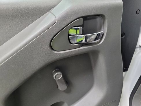 Used 2019 Nissan Frontier S image 27