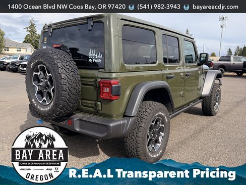 Used 2023 Jeep Wrangler Unlimited Rubicon 4xe w/ Cold Weather Group AWD/4WD image 6
